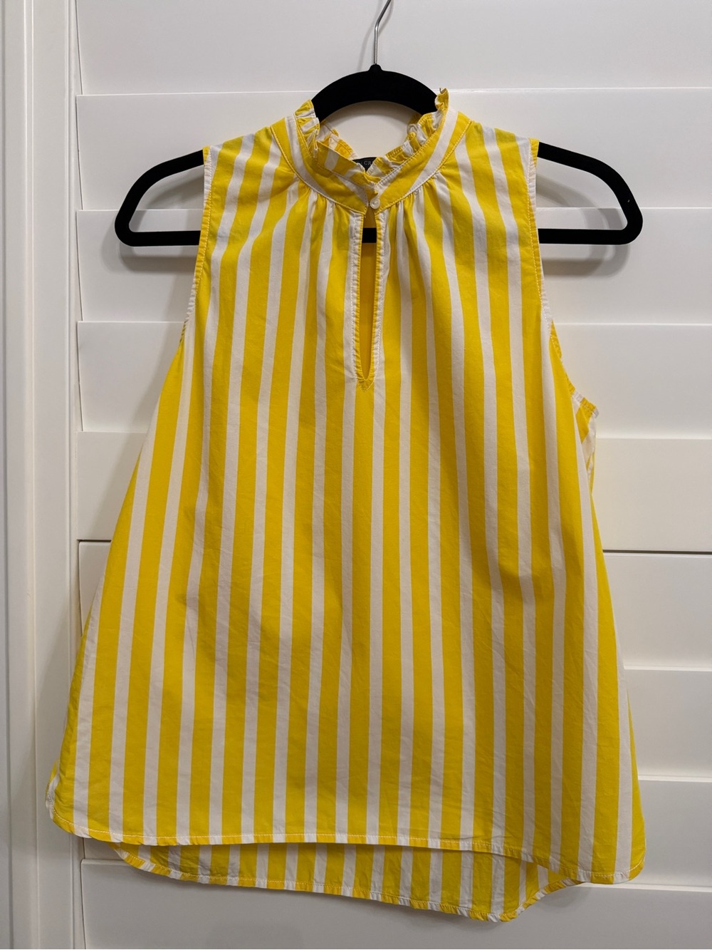 🍋 J. Crew Ruffle Neck Sleeveless Poplin Top Yellow and White Stripes